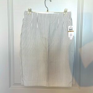 Amanda +Chelsea stretch pencil skirt, size S, NWT